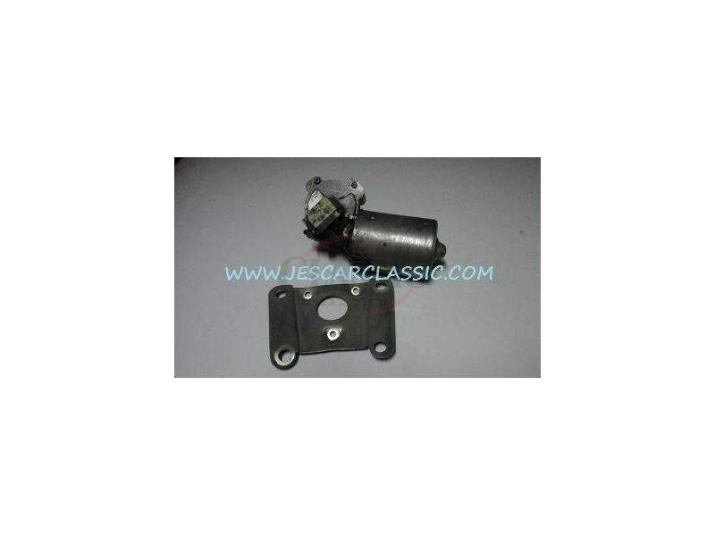 Nissan Bluebird 610 - Motor de limpa-vidros frente (JIDECO)