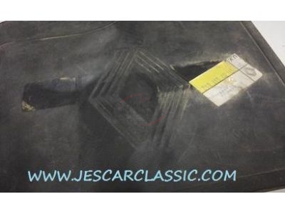 Renault 9 - Pala de roda traseira