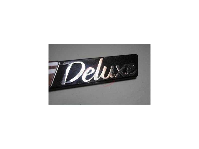 Toyota Corolla II KE20 - Emblema traseiro (Deluxe)