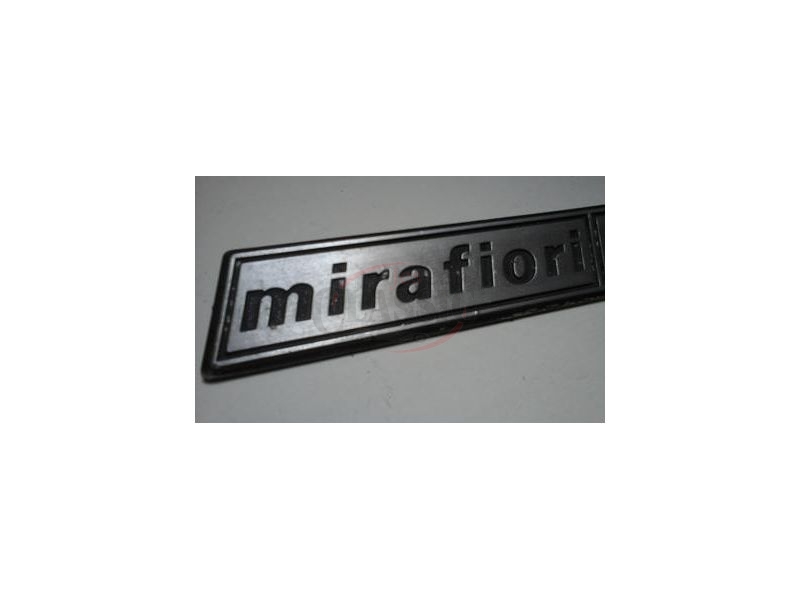 Fiat 131 - Emblema traseiro (mirafiori C)
