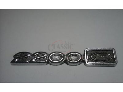 Nissan Cedric - Emblema (2200 C)