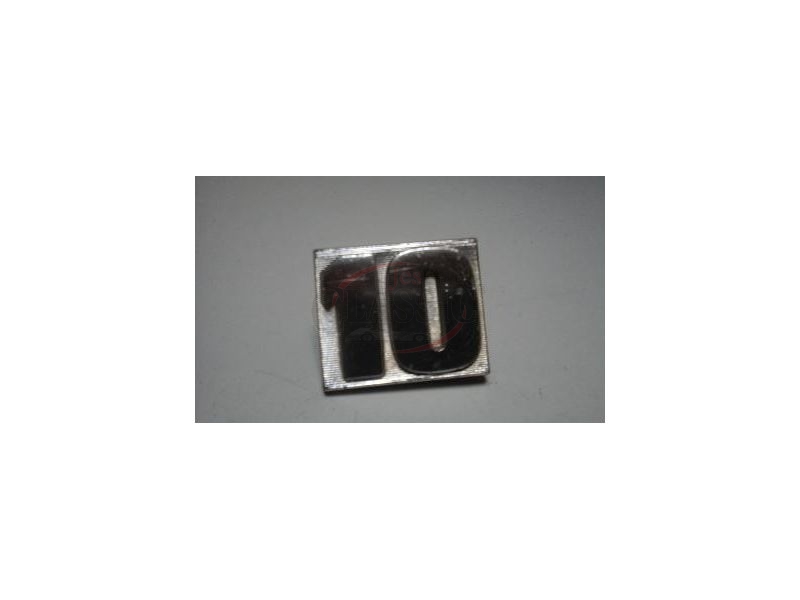 Renault 10 - Emblema traseiro (10)