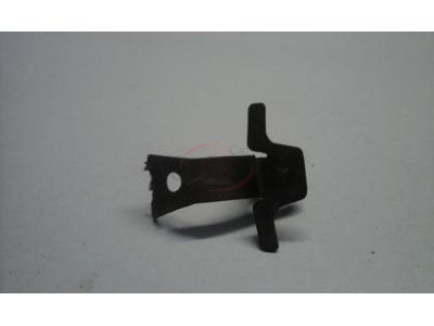 Mercedes-Benz W114 /8 / Mercedes-Benz W115 /8 / Mercedes-Benz W123 - Mola de fixação tampão roda