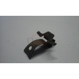 Mercedes-Benz W114 /8 / Mercedes-Benz W115 /8 / Mercedes-Benz W123 - Mola de fixação tampão roda