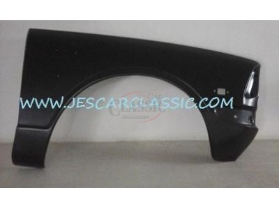 Toyota Corolla II KE20 - Guarda lamas frente direito c/furo lateral