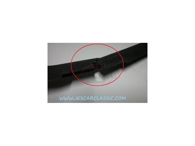 Renault 19 I - Protecção de cablagem instalação da tampa mala