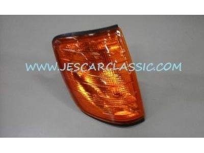Mercedes-Benz W124 - Farolim frente direito