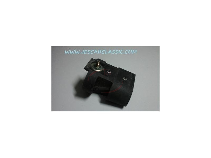 Mercedes-Benz Class C W202 - Suporte central do para-choques traseiro