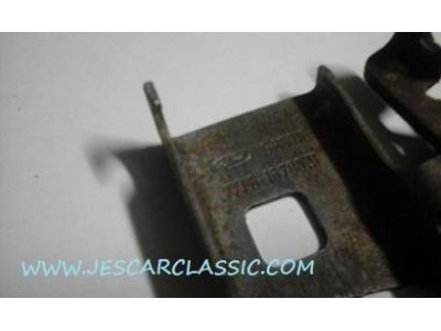 Ford Fiesta MKI / Ford Fiesta MKII - Mecanismo de fecho capot