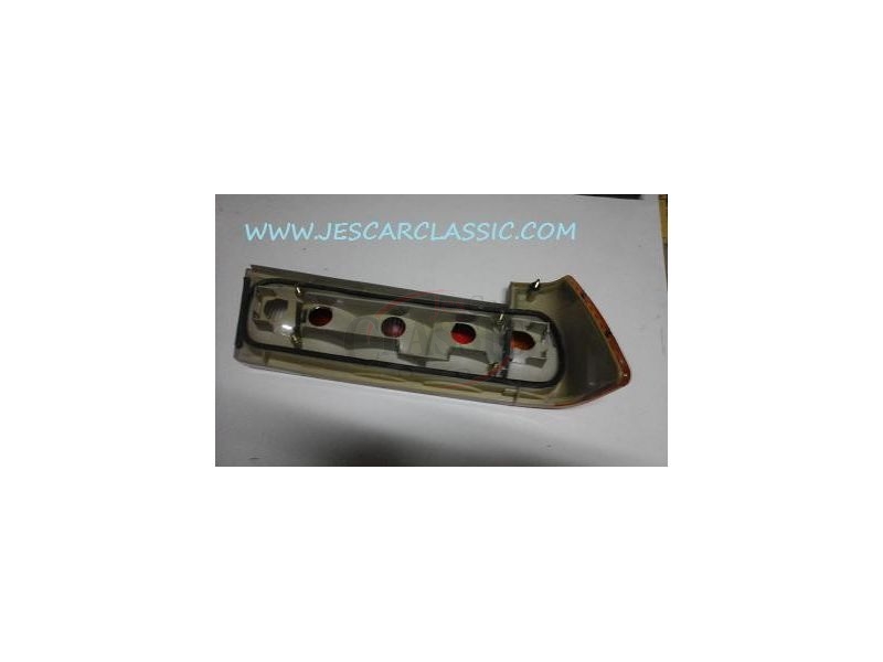 Alfa Romeo 75 - Farolim traseiro esquerdo (SEIMA)