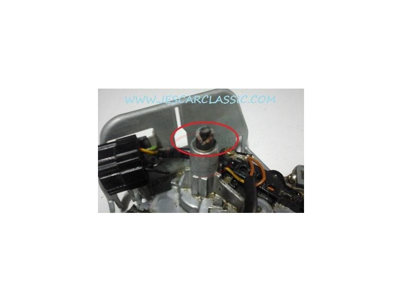 Mercedes-Benz Class ML W163 - Motor de limpa-vidros traseiro (BOSCH)