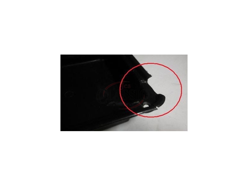 Mercedes-Benz W123 - Caixa de porta objectos traseira (Primeiros Socorros)