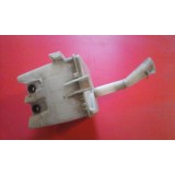 Nissan Primera P10 - Reservatório de água lava-vidros