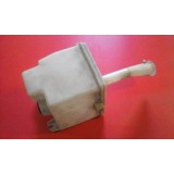 Nissan Primera P10 - Reservatório de água lava-vidros