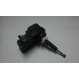 Mercedes-Benz Class M W163 / Mercedes-Benz Class E W210 - Afinador corrector de farol eléctrico (HELLA)