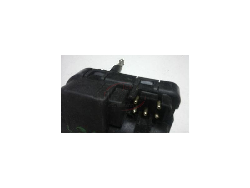 Mercedes-Benz Class M W163 / Mercedes-Benz Class E W210 - Afinador corrector de farol eléctrico (HELLA)