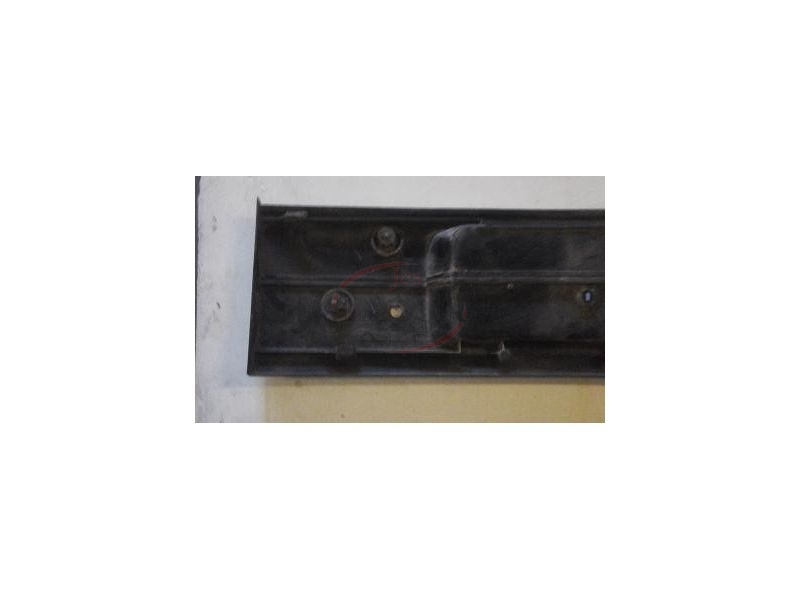 Rover Serie 200 / Rover Serie 400 - Friso embelezador da tampa mala