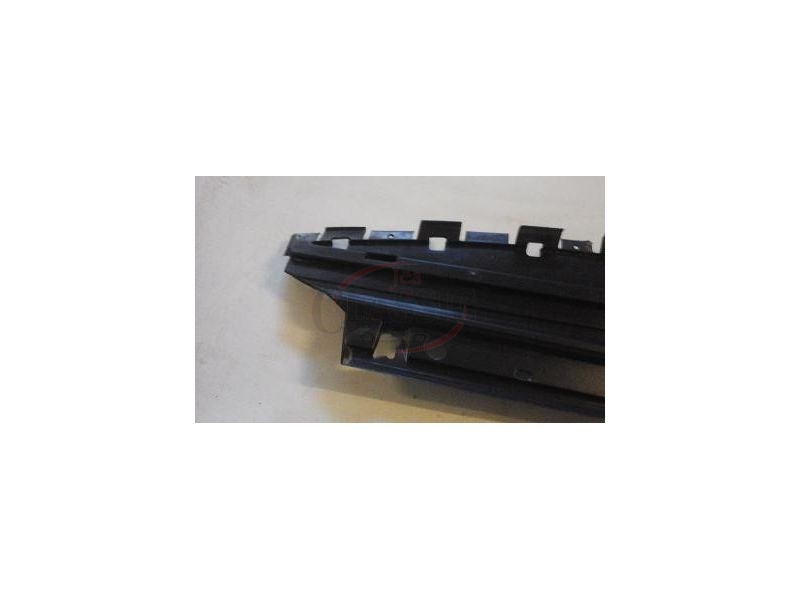 Renault Clio II - Resguardo inferior do para-choques frente