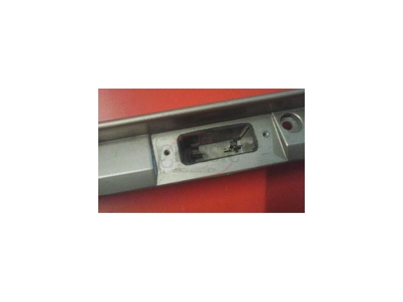 Mercedes-Benz Class ML W163 - Pega exterior da tampa mala