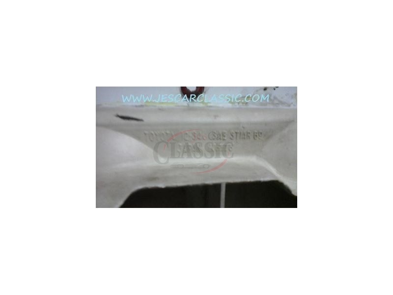 Toyota Corolla II KE20 - Farolim traseiro esquerdo (KOITO)