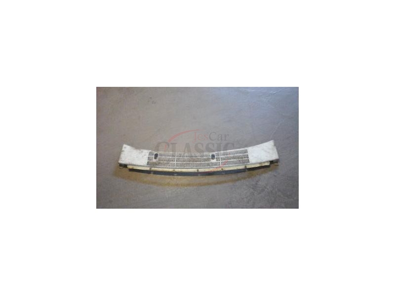 Peugeot 204 - Grelha de curcuvan