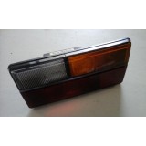 Audi 50 / VW Polo I - Farolim traseiro direito (HELLA)
