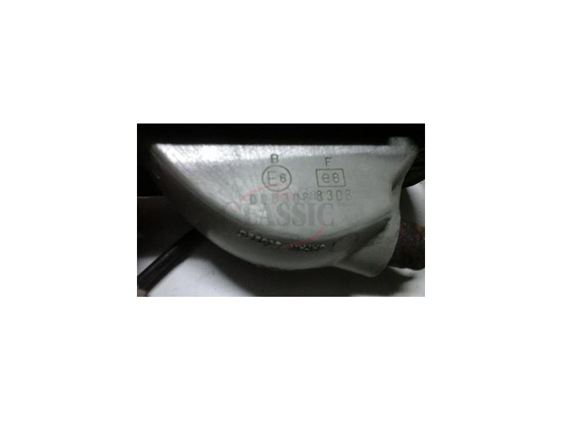 Toyota Rav 4 - Farolim nevoeiro traseiro esquerdo (KOITO)