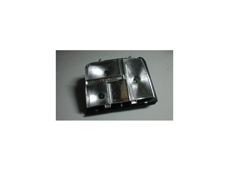 Peugeot 205 I - Base do farolim traseiro direito (GEMO)