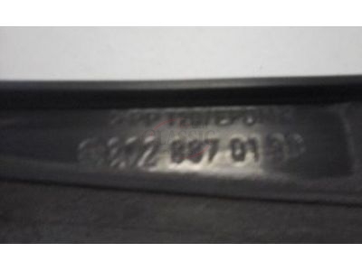 Mercedes-Benz Class C W202 - Borracha de vedação da grelha principal