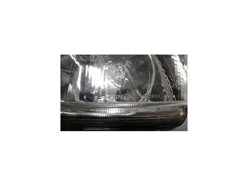 Peugeot 306 II - Farol auxiliar direito (DEPO)