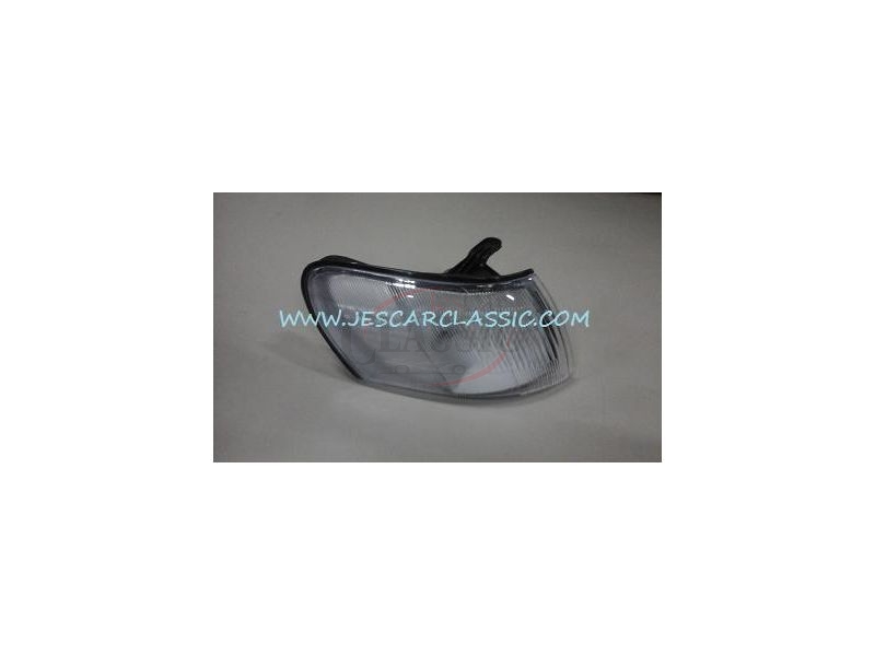 Toyota Corolla VII EE100 - Farolim frente direito