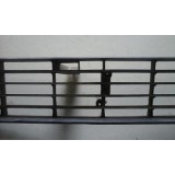 Peugeot 305 - Grelha principal