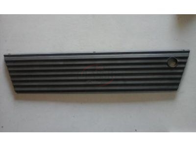 Peugeot 405 - Friso embelezador da tampa mala