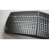 Mercedes-Benz W114 /8 - Grelha principal