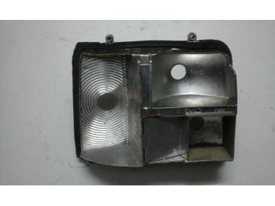Peugeot 205 I - Base do farolim traseiro esquerdo (GEMO)