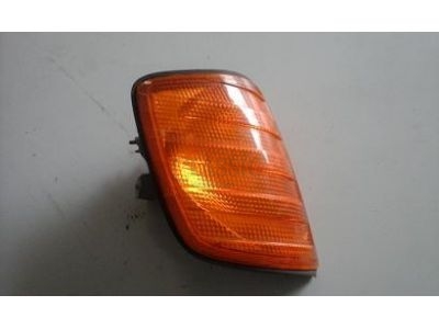 Mercedes-Benz W124 - Farolim frente direito (HELLA)