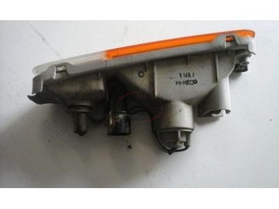 Mitsubishi L200 K64 - Farolim frente esquerdo (STANLEY)