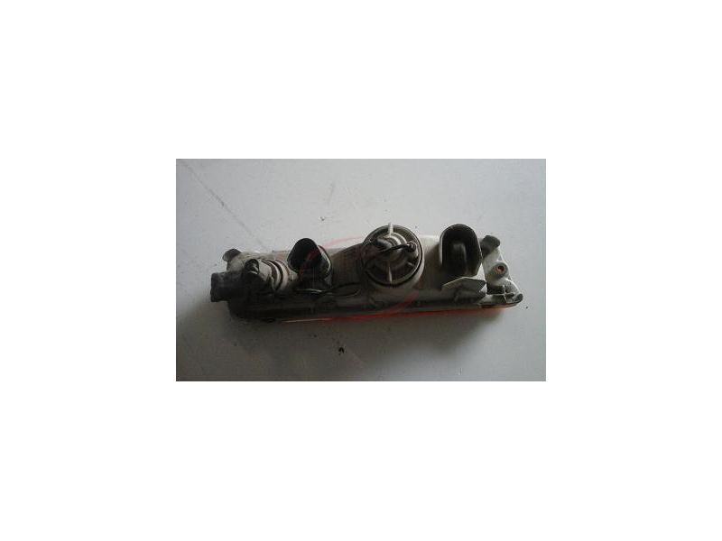 Mitsubishi L200 K64 - Farolim frente esquerdo (STANLEY)