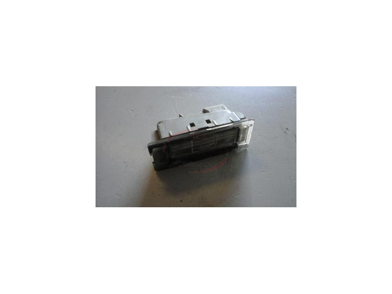 Renault 19 II / Renault Clio I / Renault Megane - Farolim de iluminação matricula (YORKA)