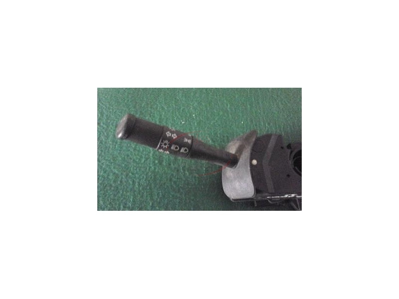 Alfa Romeo 33 II - Comutador luzes e lava-vidros (SWF)