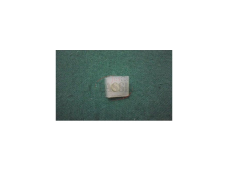 Peugeot 305 - Mola fixação frisos raspadores