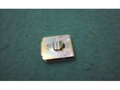 Peugeot - Mola fixação metálica de raspador