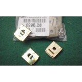 Peugeot - Mola fixação metálica de raspador