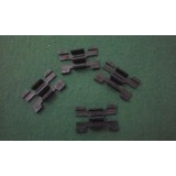 Peugeot 204 / Peugeot 304 - Mola de fixação friso embelezador traseiro