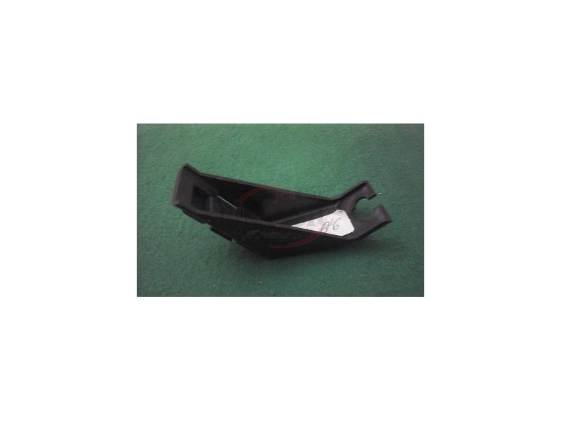 Peugeot 309 - Suporte da parteleira de porta objectos de tablier