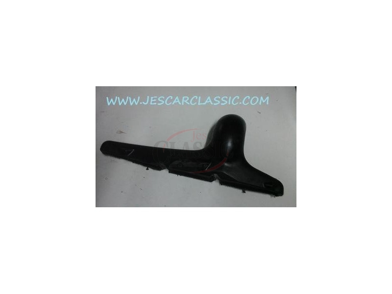 Peugeot 504 - Tubo de ventilação do tablier lado direito