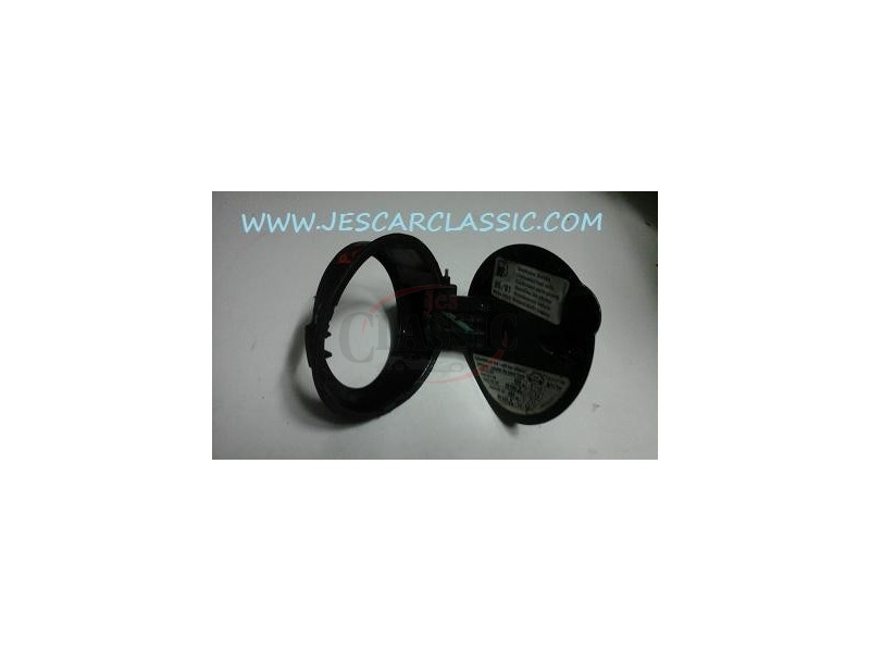 VW Polo III 6N - Tampa exterior do depósito combustível