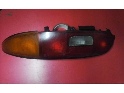 Mazda MX-3 - Farolim traseiro esquerdo (KOITO)