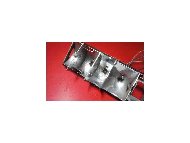 Renault Espace I - Suporte de lâmpadas farolim traseiro direito (NEIMAN)