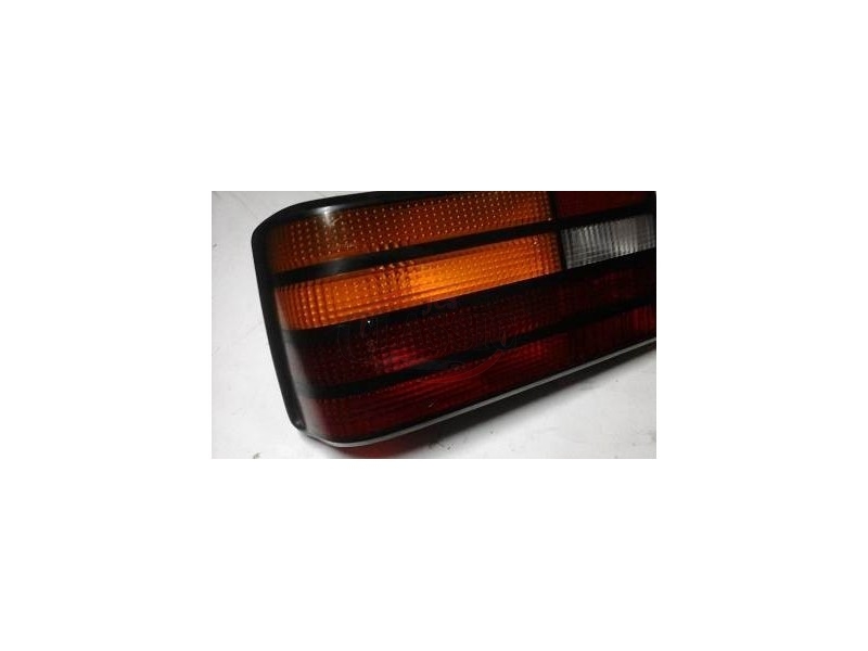 Ford Orion MKII - Farolim traseiro esquerdo
